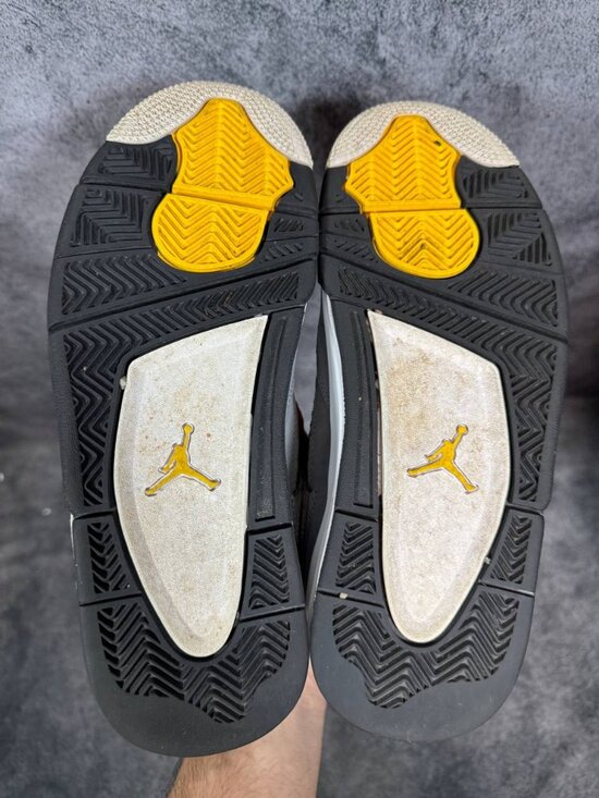 Size 7 | Jordan 4 Cool Grey No Box | Pre-Owned main image 5